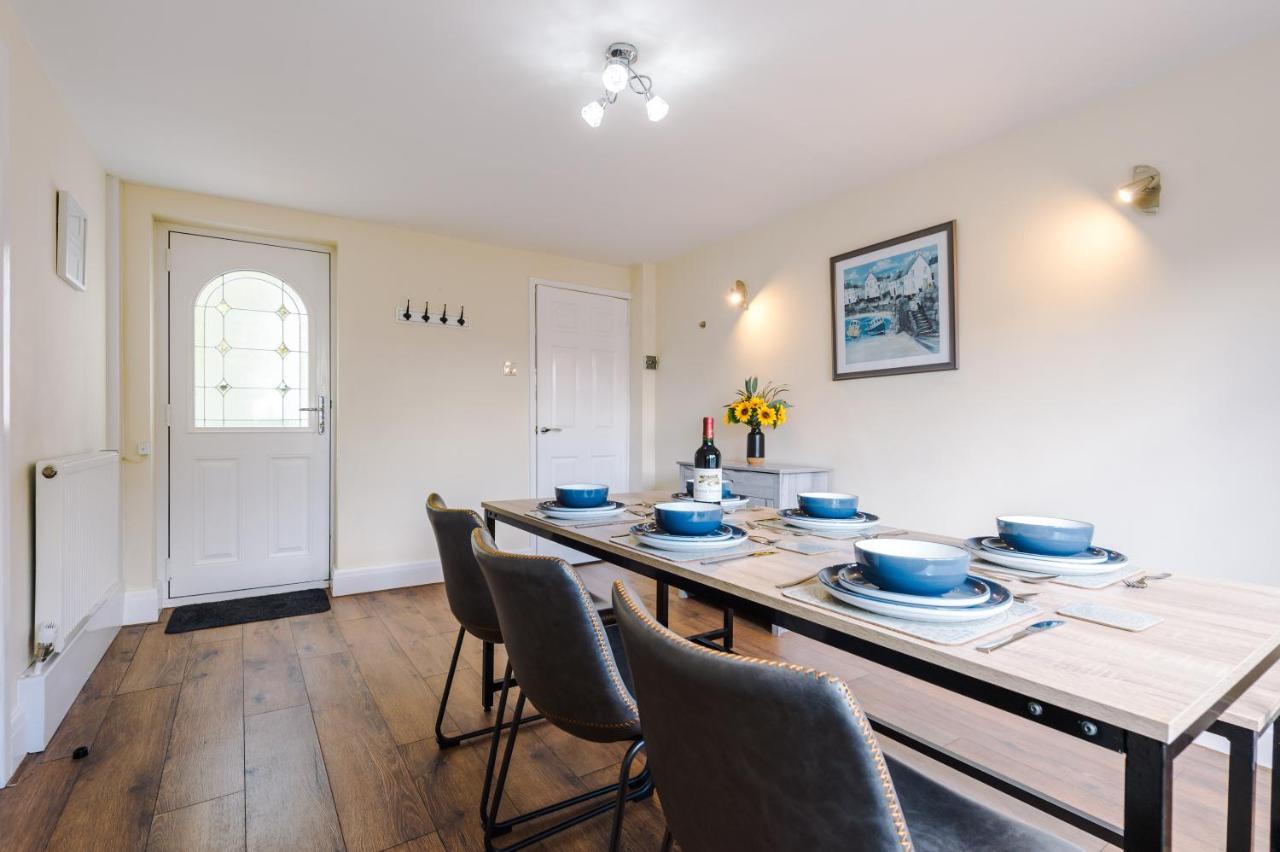 Charming 3-Bed Cottage In Chester, Ideal For Families & Workers, Free Parking - Sleeps 7 Екстер'єр фото