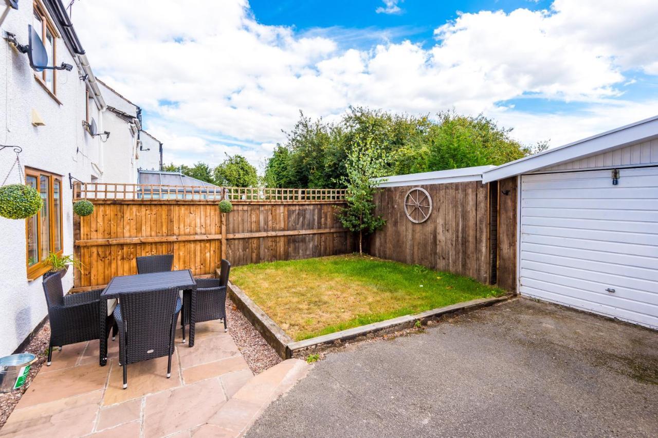 Charming 3-Bed Cottage In Chester, Ideal For Families & Workers, Free Parking - Sleeps 7 Екстер'єр фото